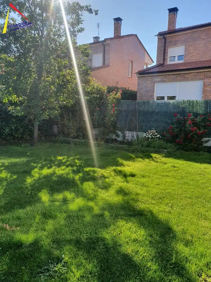 Jardí de Casa adosada en venda en Encinillas amb Calefacció, Jardí privat i Terrassa