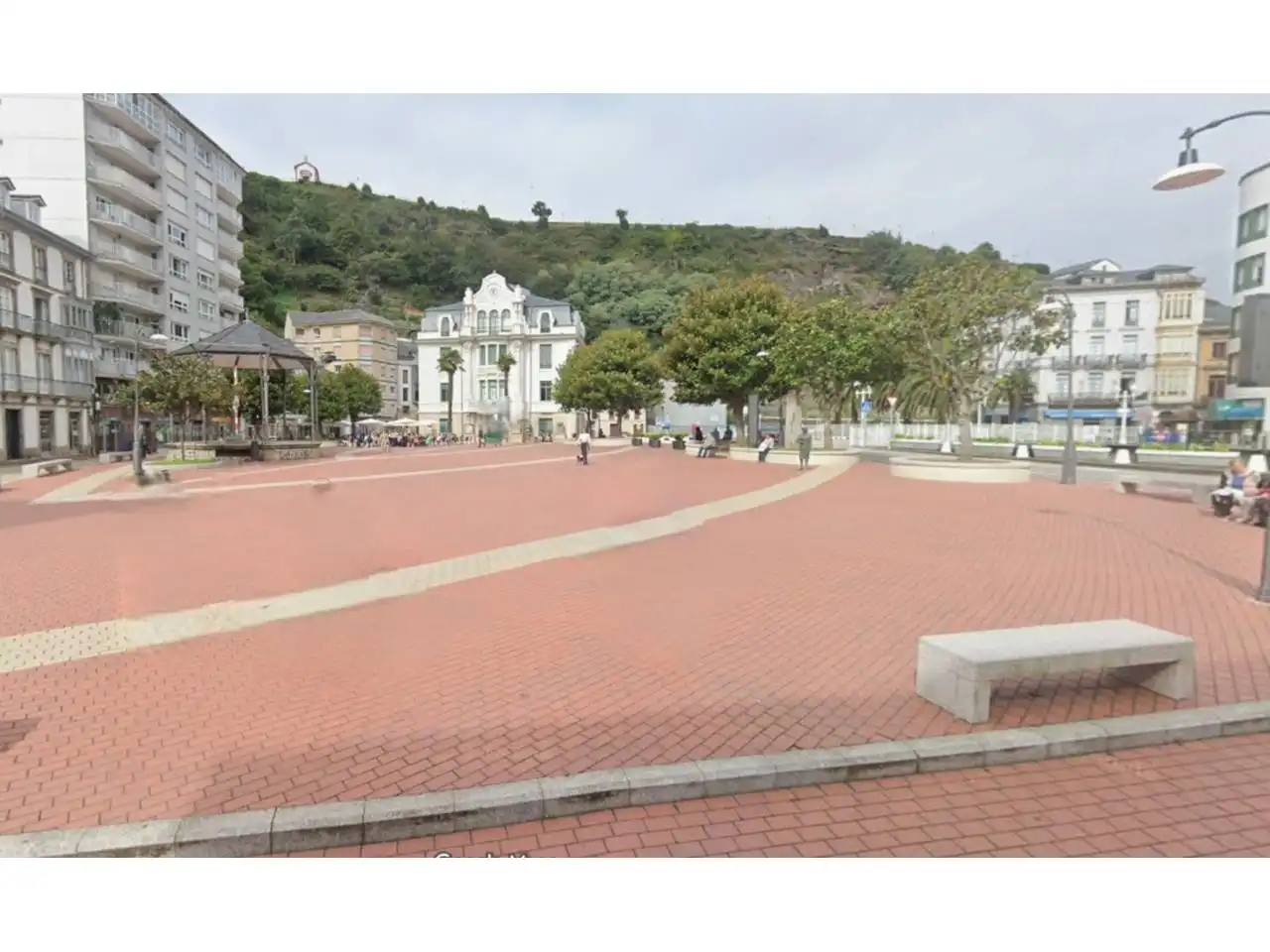 Vista exterior de Pis en venda en Valdés - Luarca amb Calefacció, Parquet i Moblat