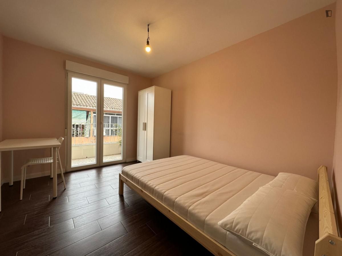 Bedroom of Apartment to share in  Granada Capital  with Furnished, Oven and Washing machine