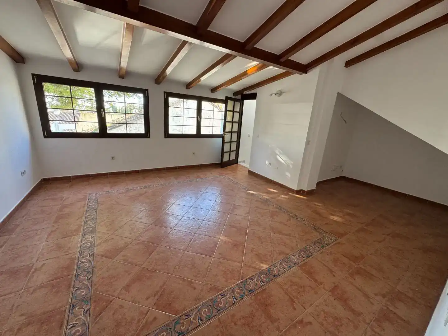Sala d'estar de Pis en venda en Marbella amb Piscina i Balcó