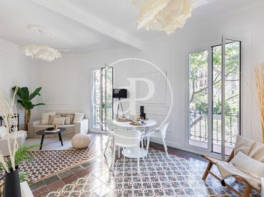 Appartamento con balcone in vendita a Carrer de Provença