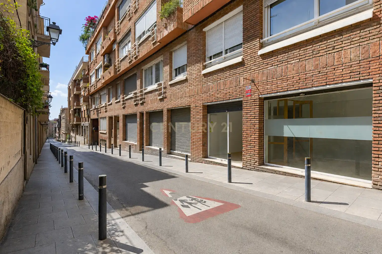 Vista exterior de Local de alquiler en Barcelona