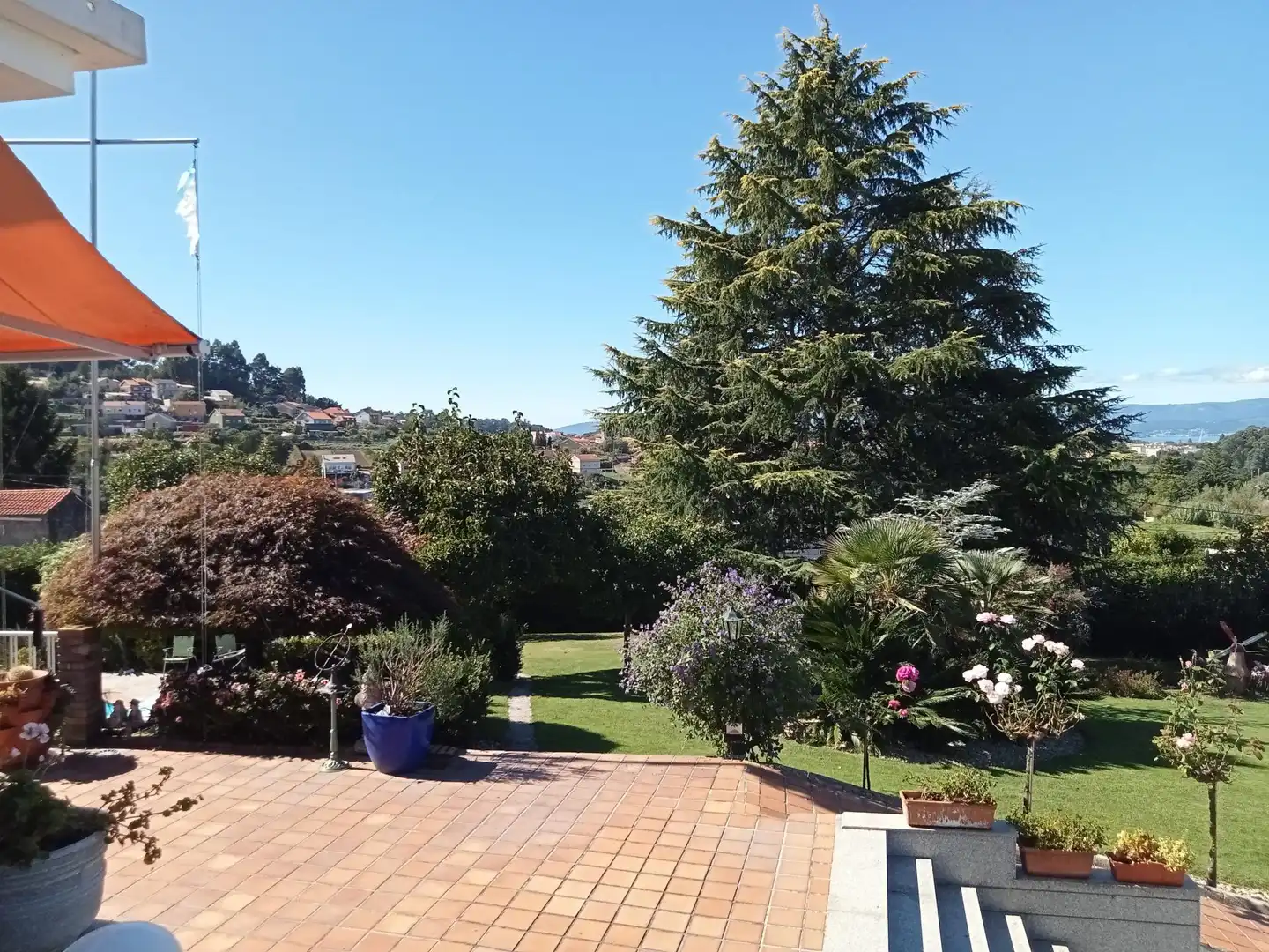 Jardín de Casa o chalet en venta en Vilagarcía de Arousa con Calefacción, Piscina y Balcón