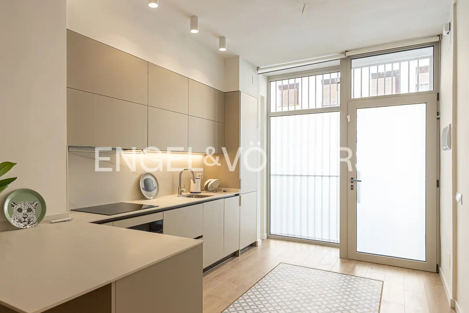 Küche von Maisonette zum Verkauf in Madrid mit Klimaanlage, Heizung und Terrasse