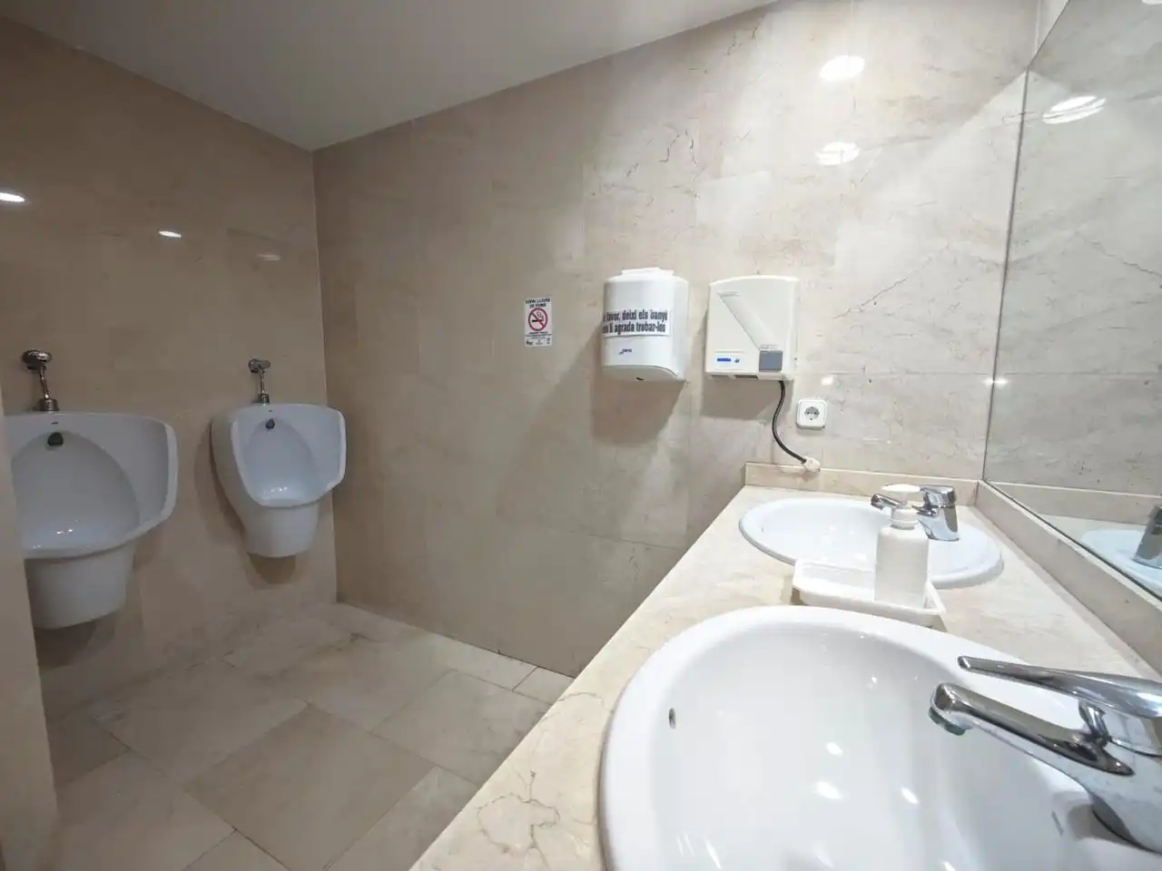 Baño de Local de alquiler en  Palma de Mallorca