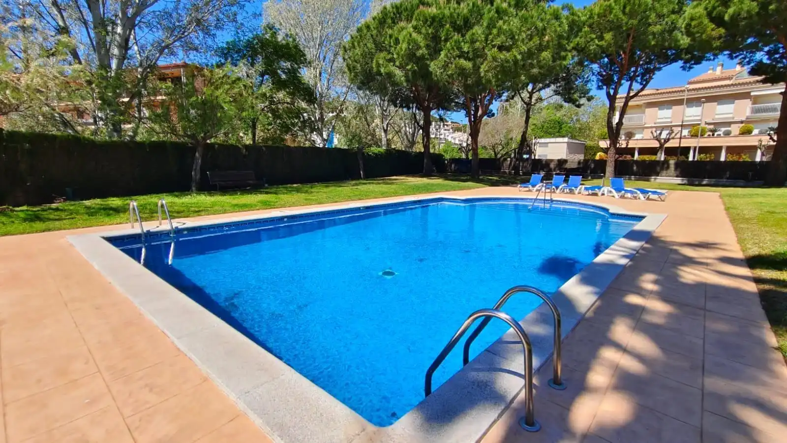 Schwimmbecken von Maisonette zur Miete in Sant Feliu de Guíxols mit Klimaanlage, Möbliert und Gemeinschaftspool