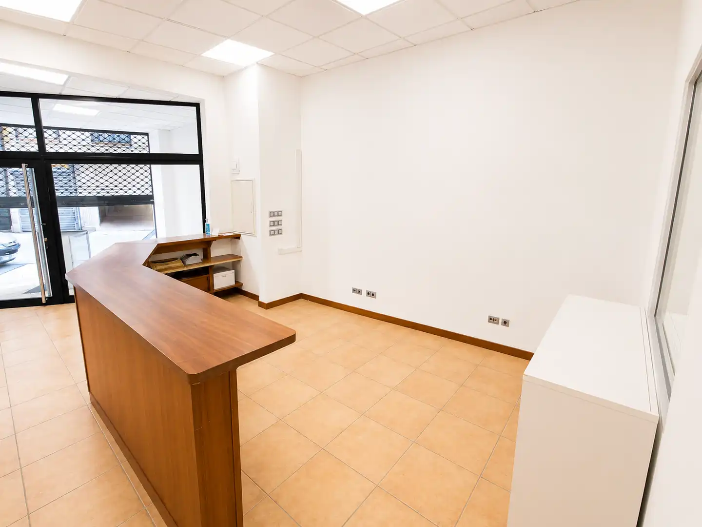 Local comercial de lloguer a Jose Casal 5, imagen 2