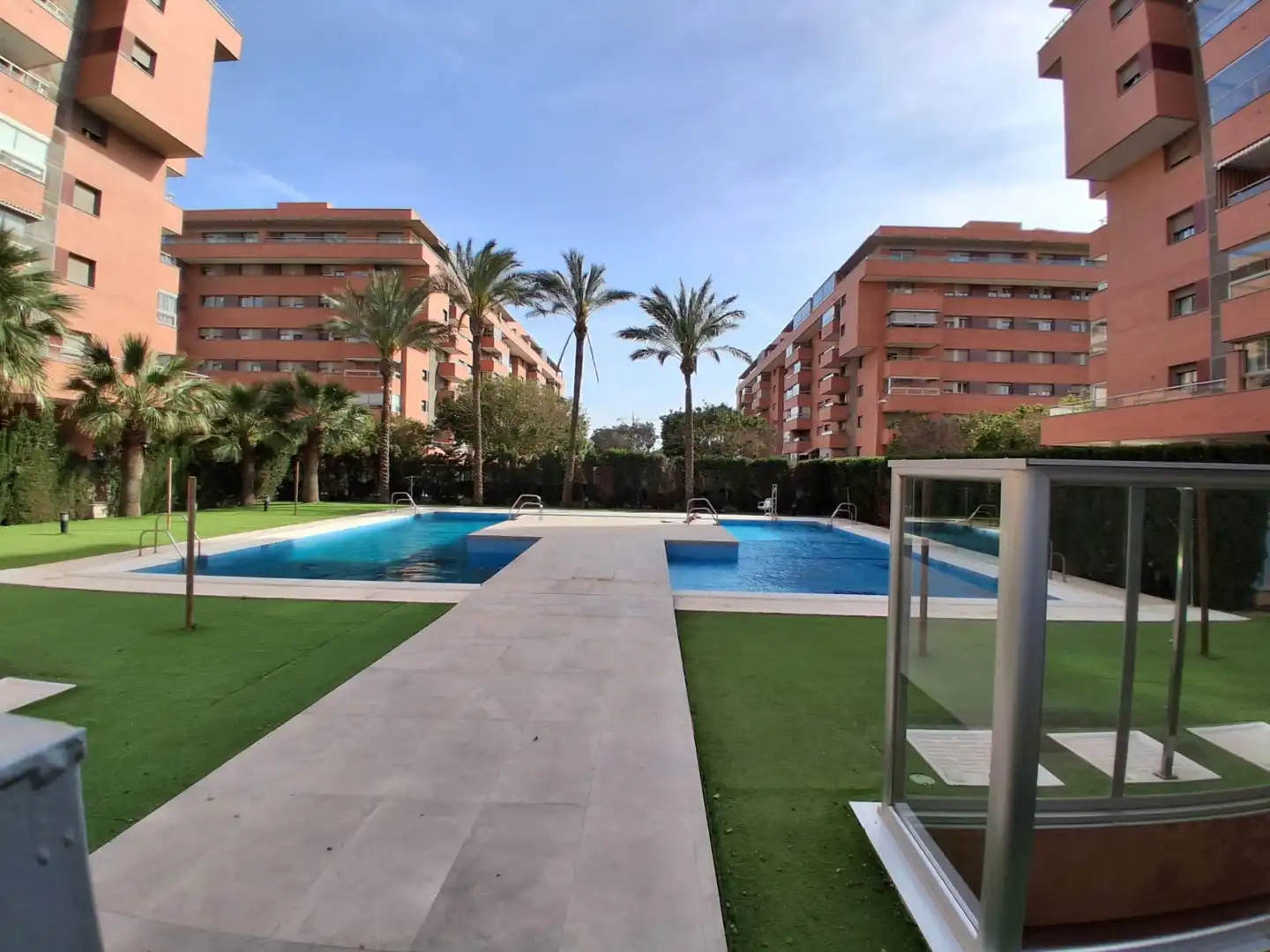 Swimming pool of Flat for sale in Almería