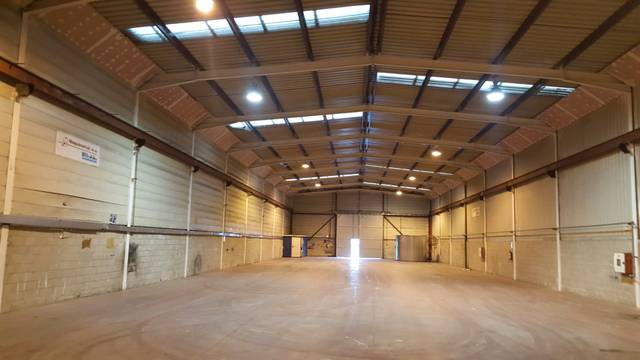 Nave industrial en Alquiler en La Estación