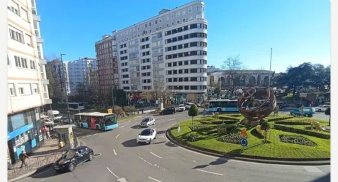 Vista exterior de Pis en venda en Santander amb Traster