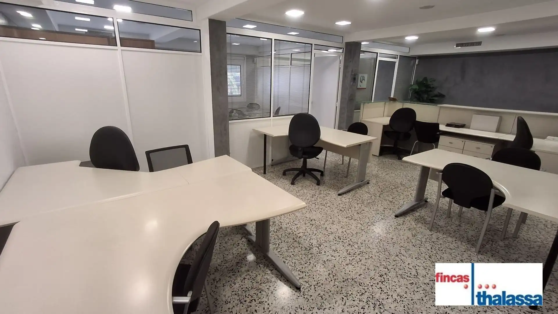 Büro zum Verkauf in Lloret de Mar mit Klimaanlage, Heizung und Möbliert