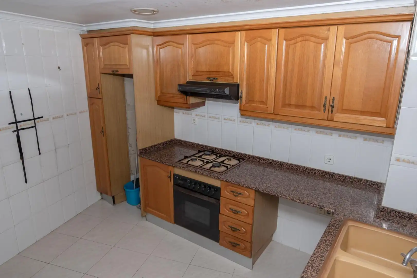 Kitchen of Duplexes for sale in Xirivella  with Air Conditioner