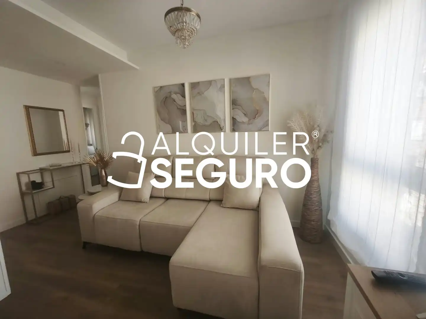 Living room of Flat for rent in Zaragoza  with Air Conditioner, Heating and Furnished