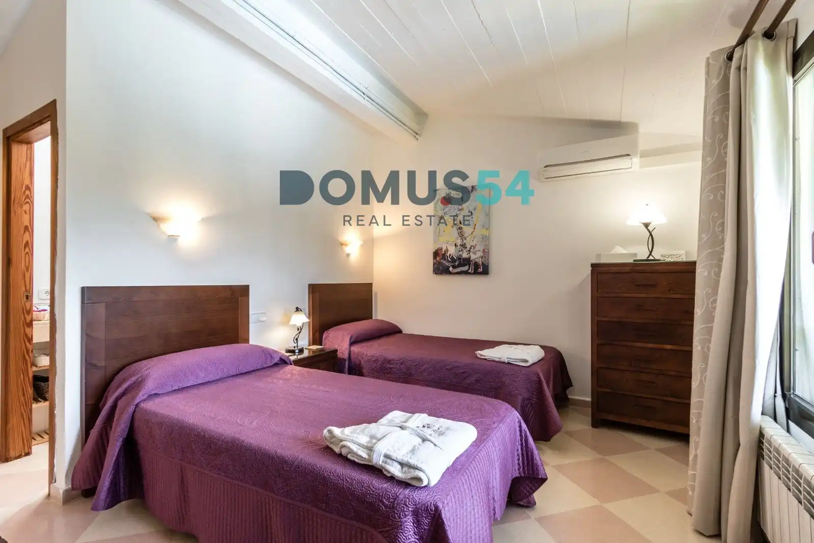 Habitación de Finca rústica en venta en Pollença con Aire acondicionado, Terraza y Piscina