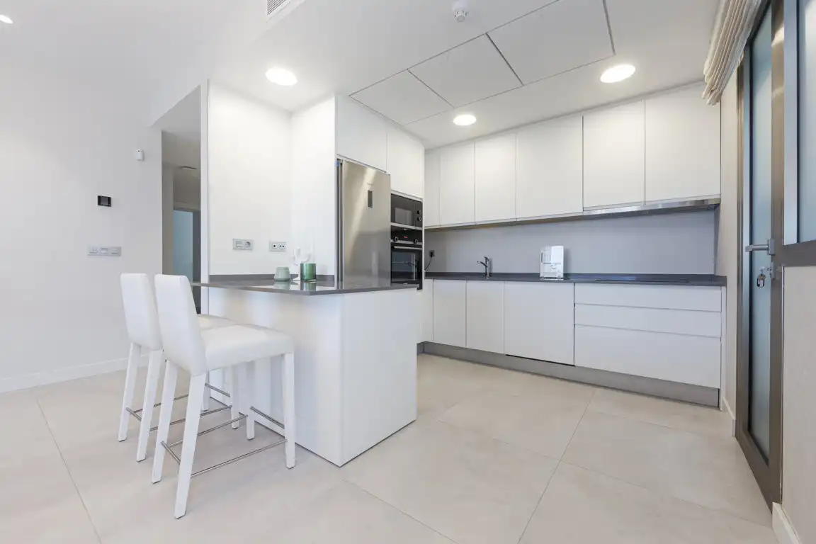 Apartament amb piscina en venda a Estepona Pueblo, imagen 2