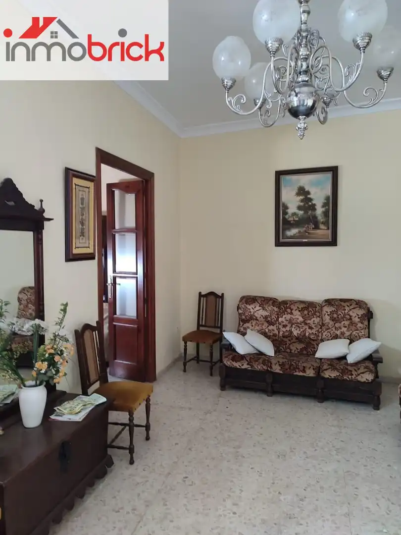 Sala d'estar de Casa o xalet en venda en Lucena