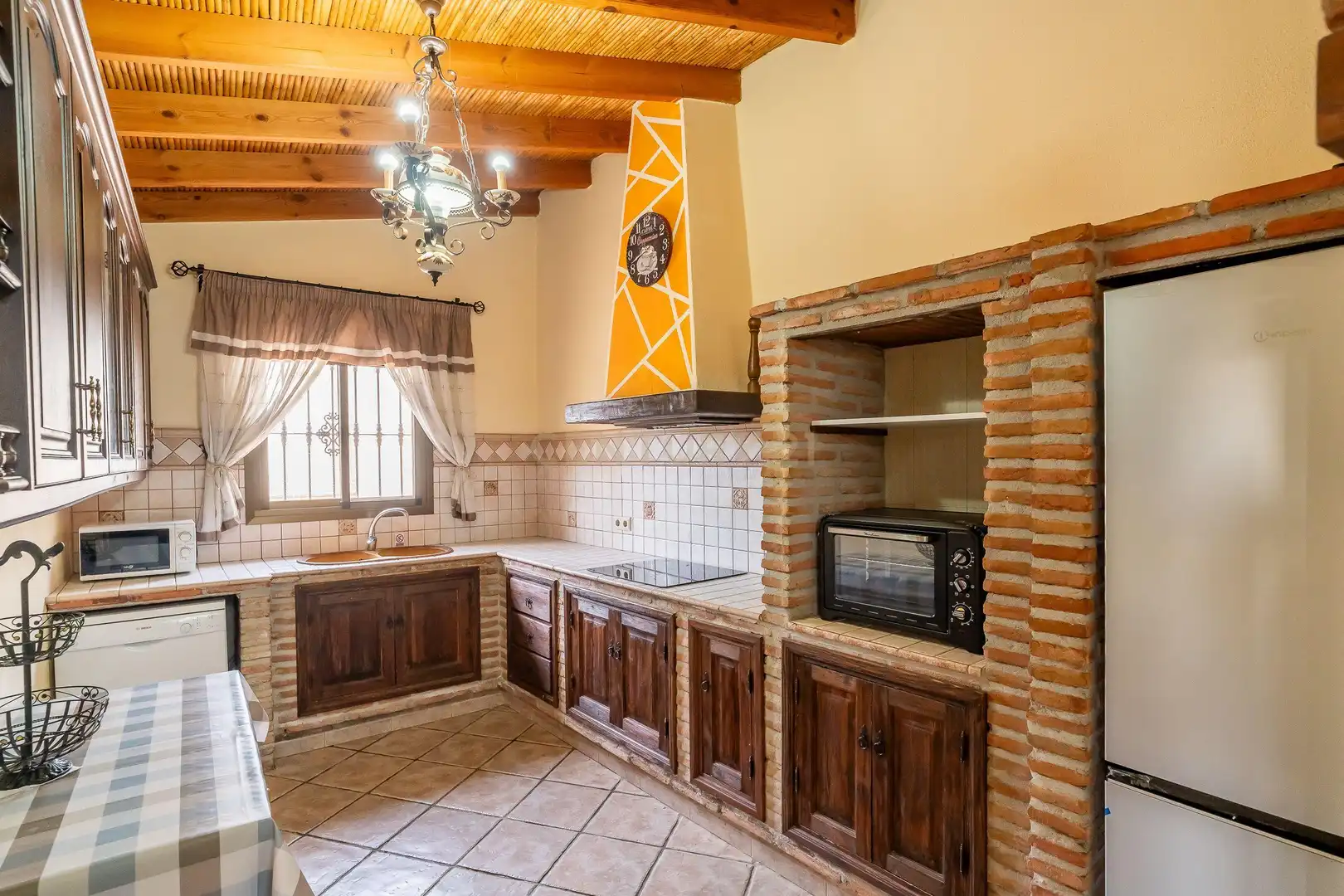 Cocina de Casa o chalet de alquiler en Mijas con Aire acondicionado, Jardín privado y Trastero