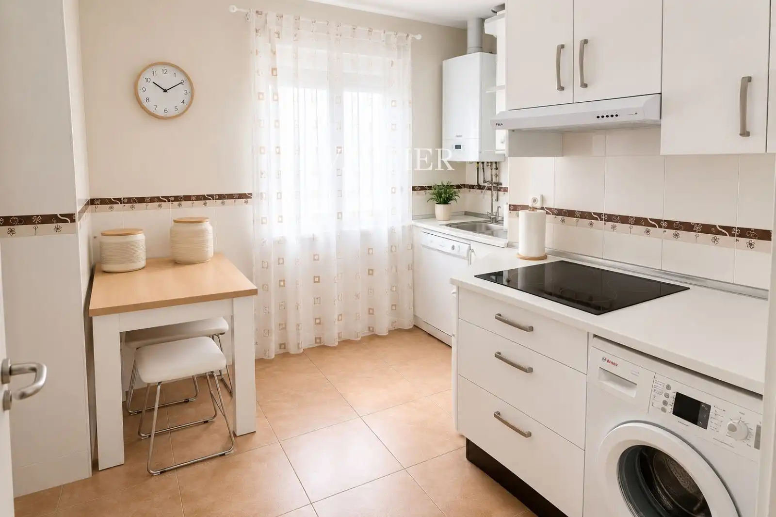 Cocina de Ático de alquiler en Madrid con Aire acondicionado y Amueblado