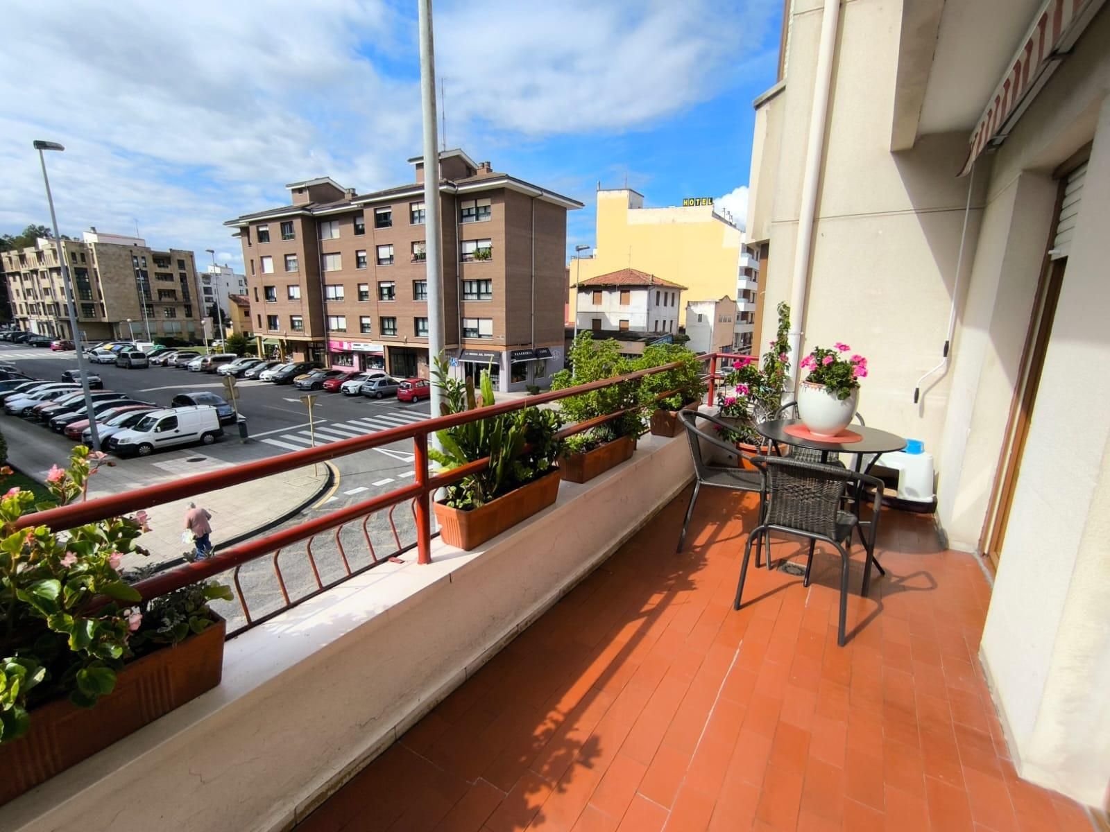 Terrassa de Pis en venda en Torrelavega  amb Terrassa i Balcó