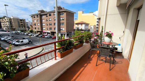 AMPLIO PISO EN TORRELAVEGA CON TERRAZA Y GARAJE.
