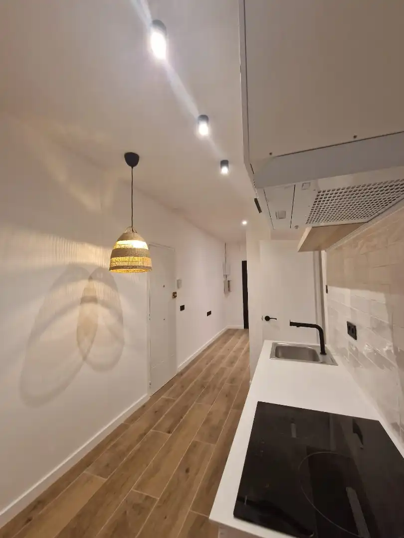 Cuina de Local en venda en Barcelona amb Alarma