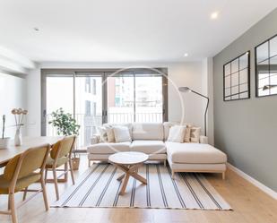 Living room of Flat to rent in  Barcelona Capital  with Air Conditioner, Heating and Pets allowed