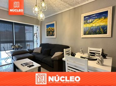 Flat with balcony for sale in Calle Cisne