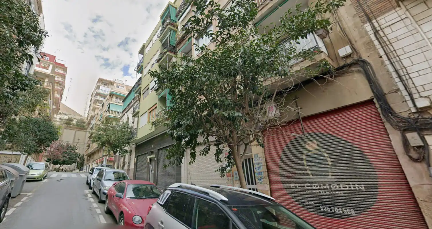 Vista exterior de Pis en venda en Alicante / Alacant