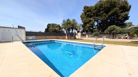 CHALET URBANO EN VENTA TU REFUGIO DE TRANQUILIDAD EN SANTA POLA, imatge 2