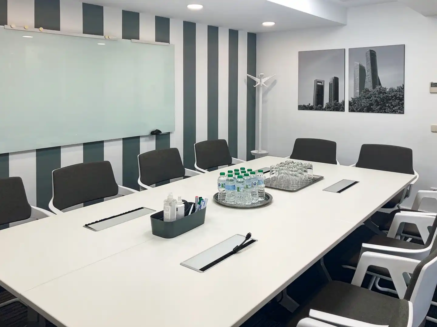 Office for rent in Madrid  with Air Conditioner, Heating and Furnished