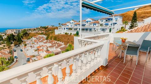 Foto 4 de Ático en venta en Urbanización Beach Club, 318, El Peñoncillo, Málaga