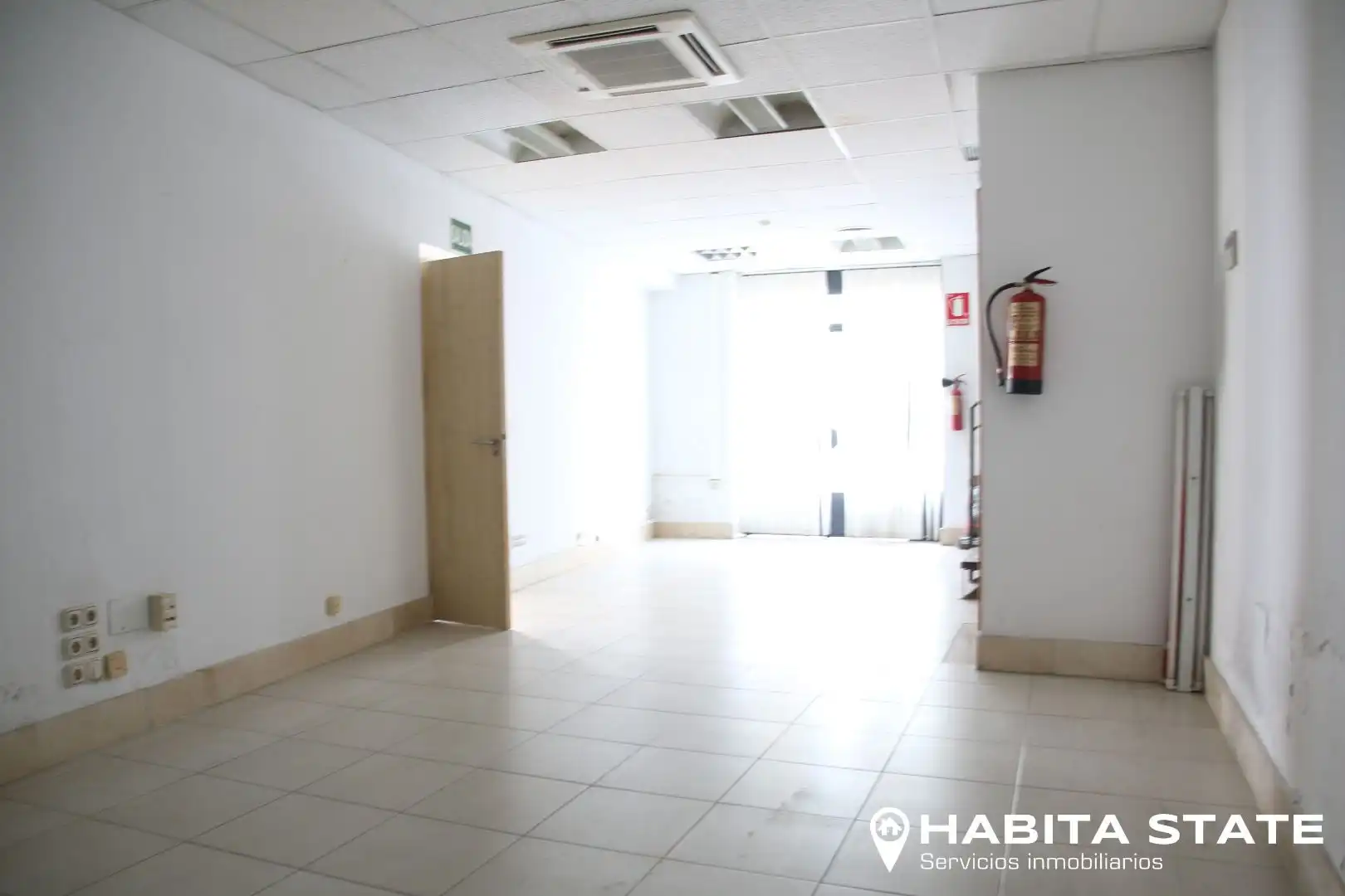 Local en venta en Almería con Aire acondicionado
