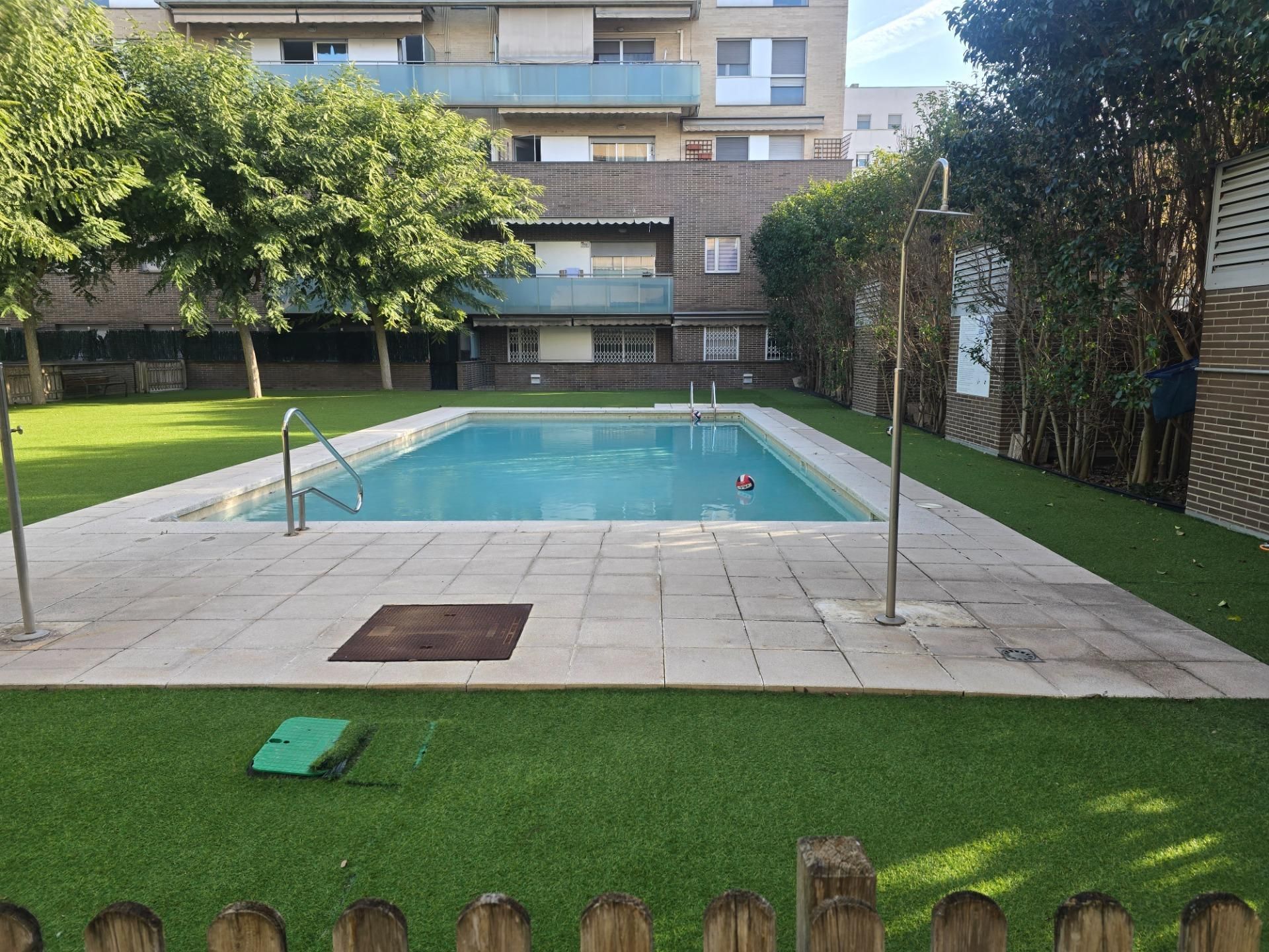 Piscina de Piso en venta en Sabadell con Calefacción, Jardín privado y Piscina