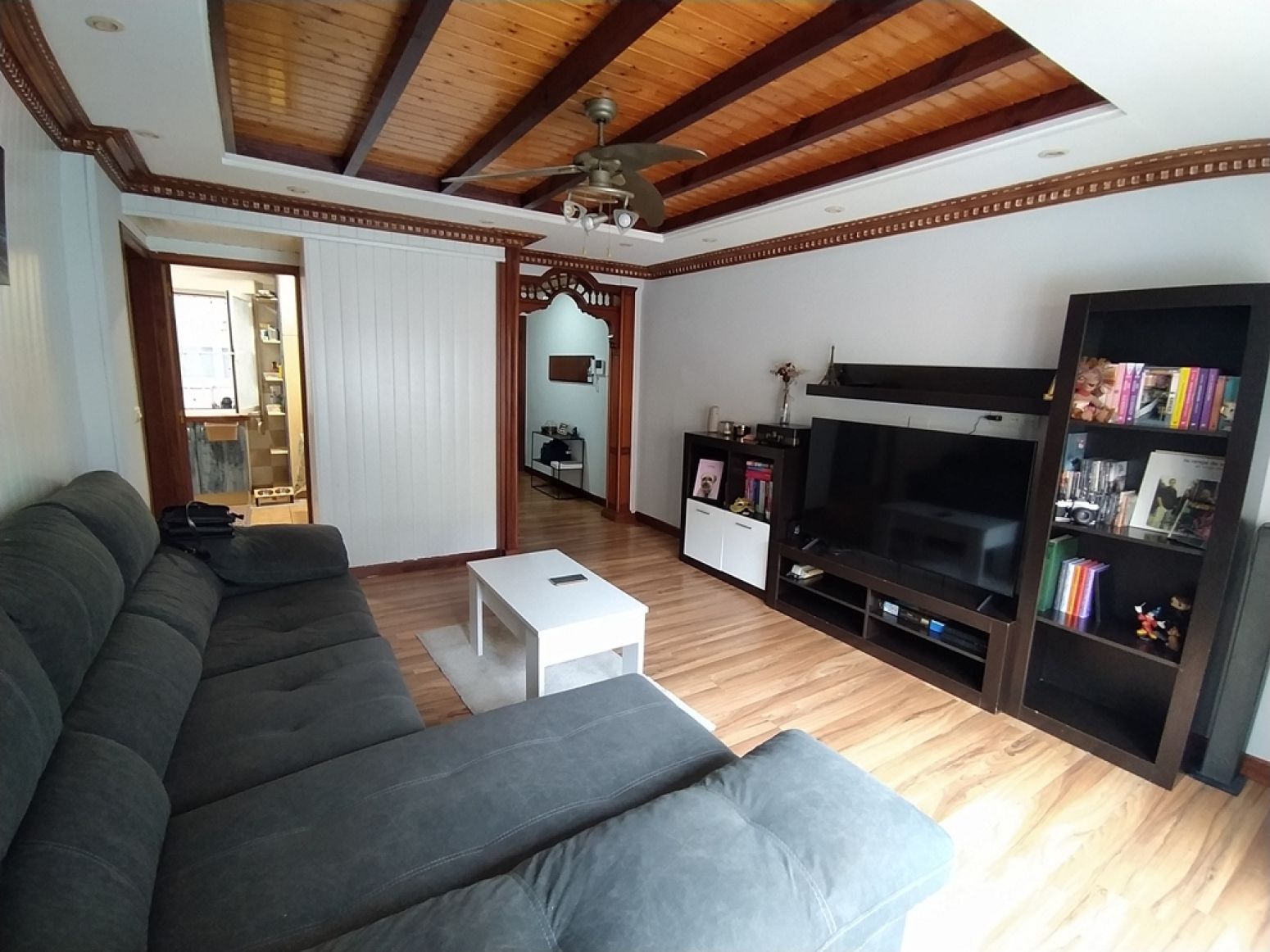 Sala d'estar de Pis en venda en Avilés amb Calefacció i Parquet