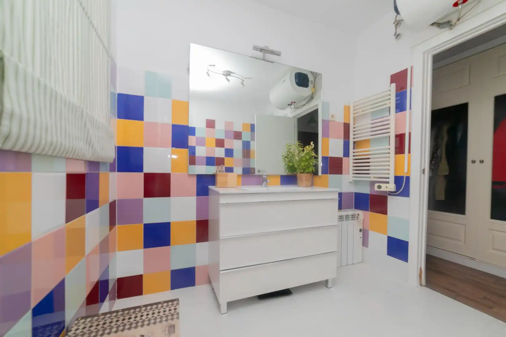 Baño de Piso de alquiler en Madrid con Aire acondicionado, Calefacción y Amueblado