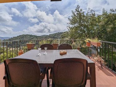 Casa amb jardí en venda a Serra Brava