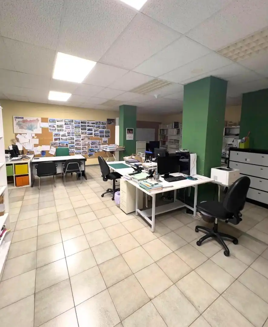 Oficina en venta en San Claudio - La Chantría