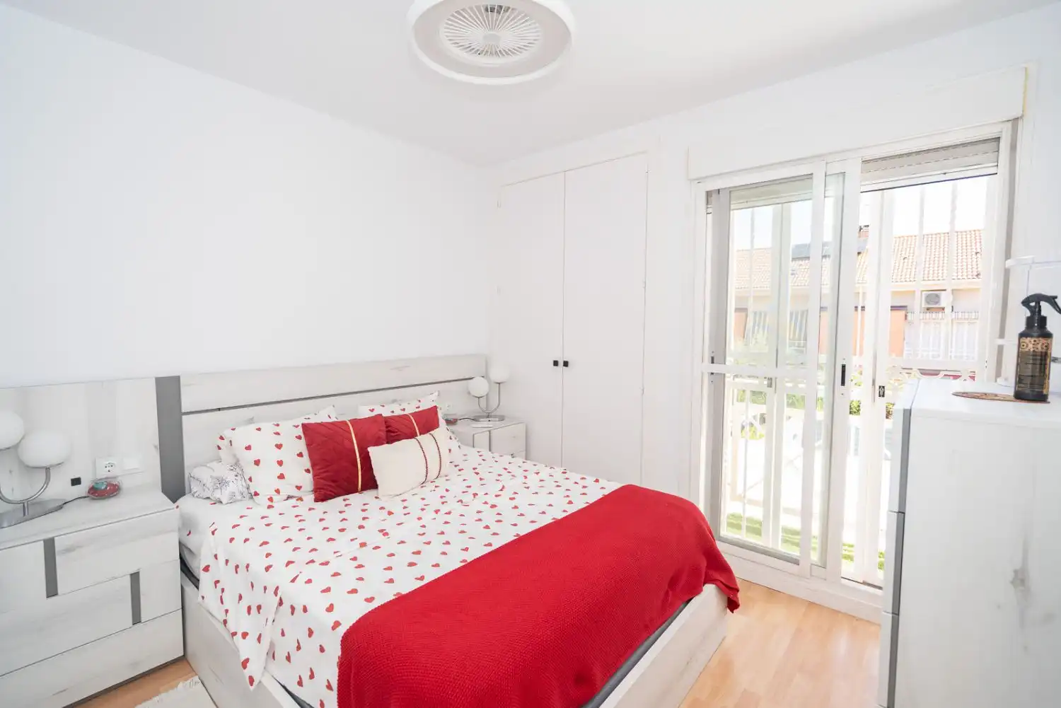 Bedroom of Detached homes for sale in Laguna Park