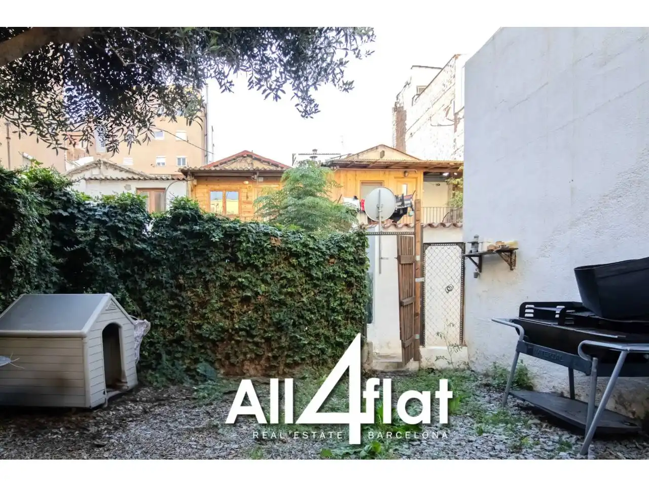 Außenansicht von Wohnung zur Miete in L'Hospitalet de Llobregat mit Klimaanlage, Privatgarten und Möbliert