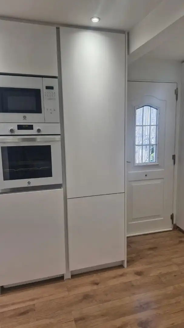 Cocina de Casa o chalet en venta en Cerdanyola del Vallès con Aire acondicionado, Calefacción y Jardín privado