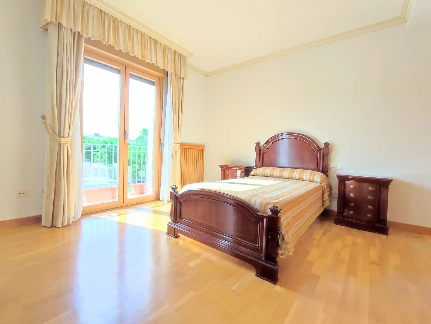 Dormitori de Casa o xalet en venda en Cizur amb Calefacció, Jardí privat i Terrassa