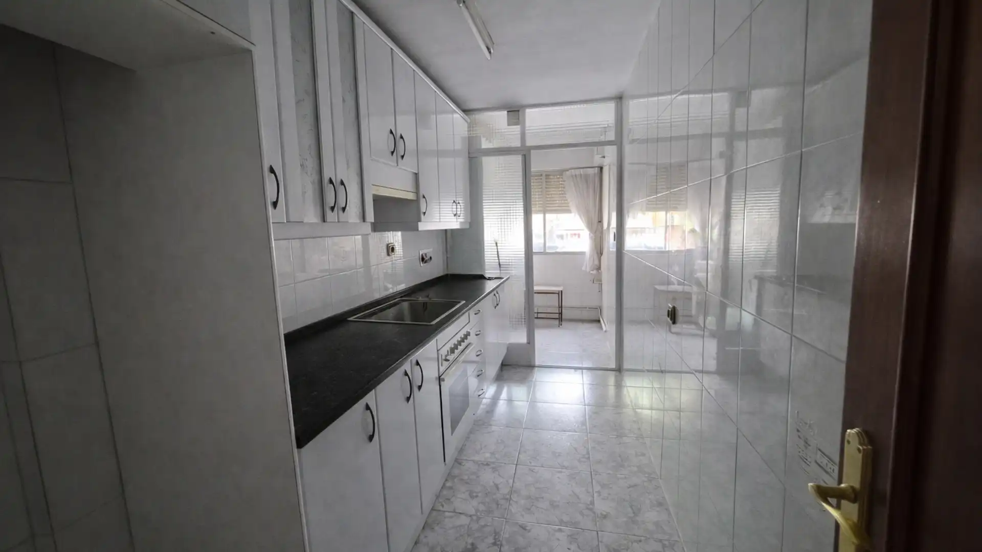 Cuina de Pis en venda en Getafe amb Aire condicionat, Calefacció i Moblat