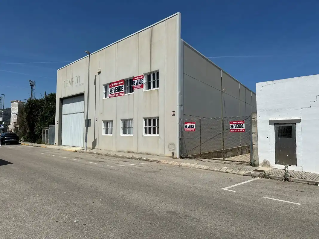 Exterior view of Industrial buildings for sale in Beniarjó
