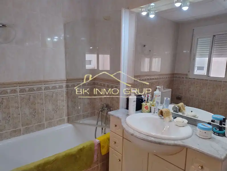 Flat with terrace for sale in Carrer de València, imagen 16