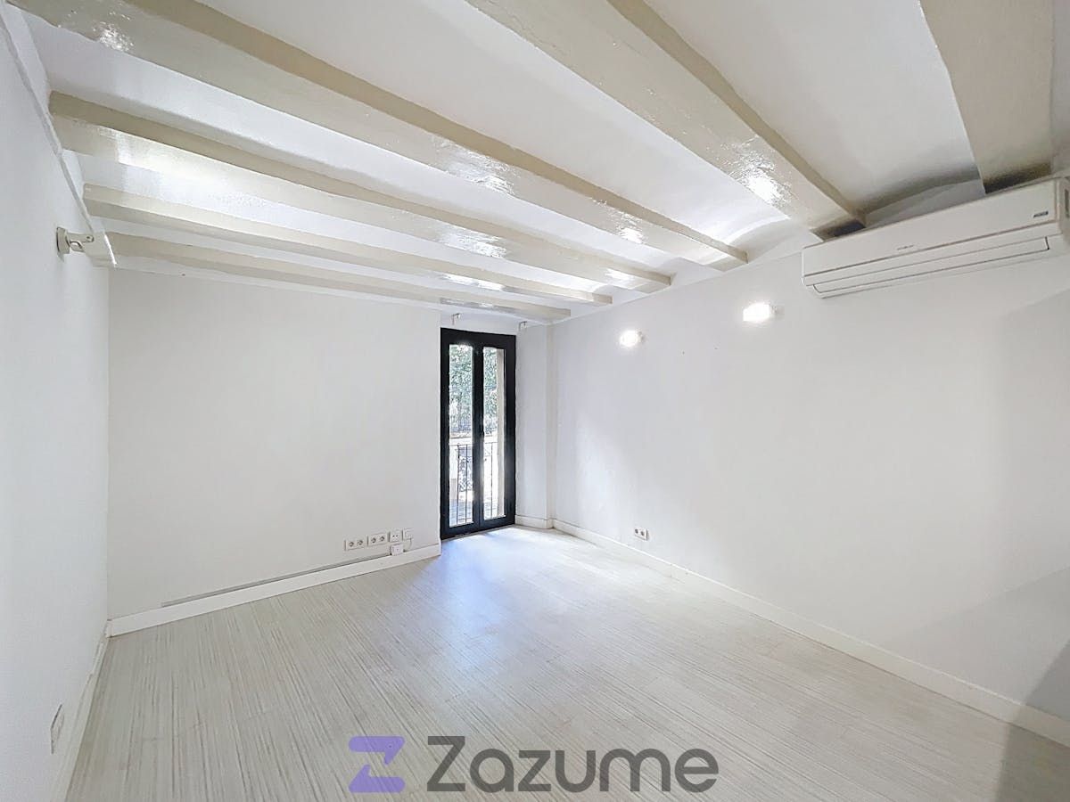 Flat to rent in Vilanova i la Geltrú  with Air Conditioner, Heating and Oven