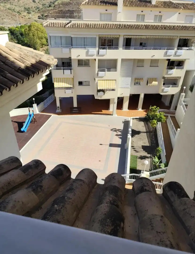 Parking de Ático en venta en Rincón de la Victoria con Aire acondicionado, Jardín privado y Terraza