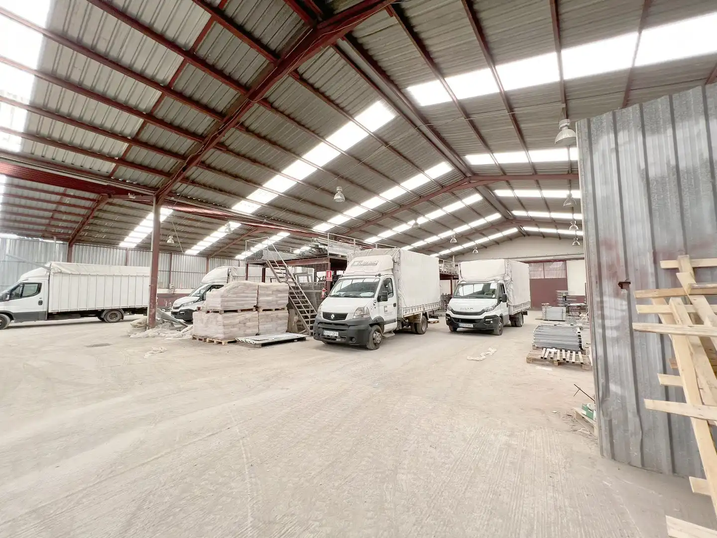 Nave industrial en venta en Humanes de Madrid