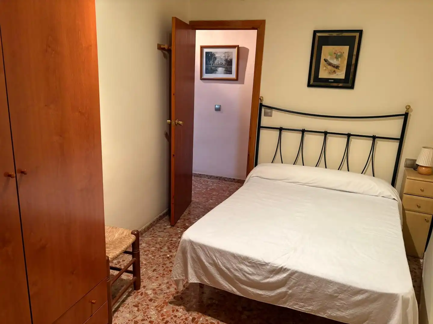 Habitación de Piso en venta en Cuevas del Campo con Amueblado y Balcón