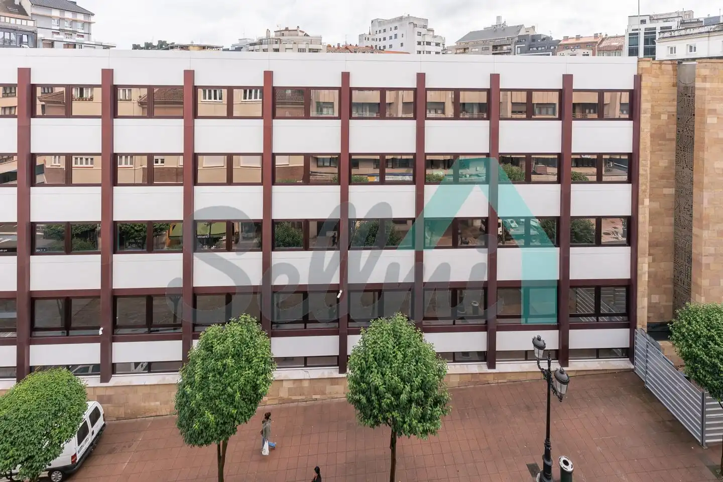 Flat with terrace for sale in Calle Alonso de Quintanilla, imagen 4