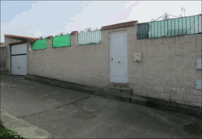 Parking de Casa adosada en venta en La Puebla de Montalbán